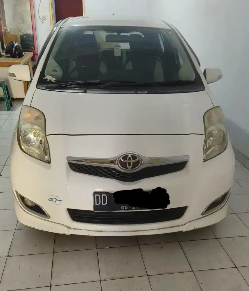 Toyota Yaris S 1.5 Manual 2011