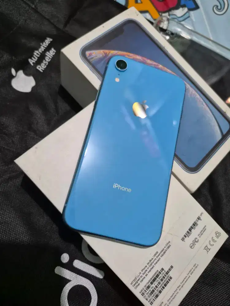 Iphone XR 128 +5jt