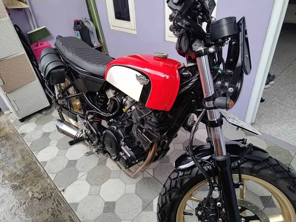 2024 Katros Motorcycle Street Tracker