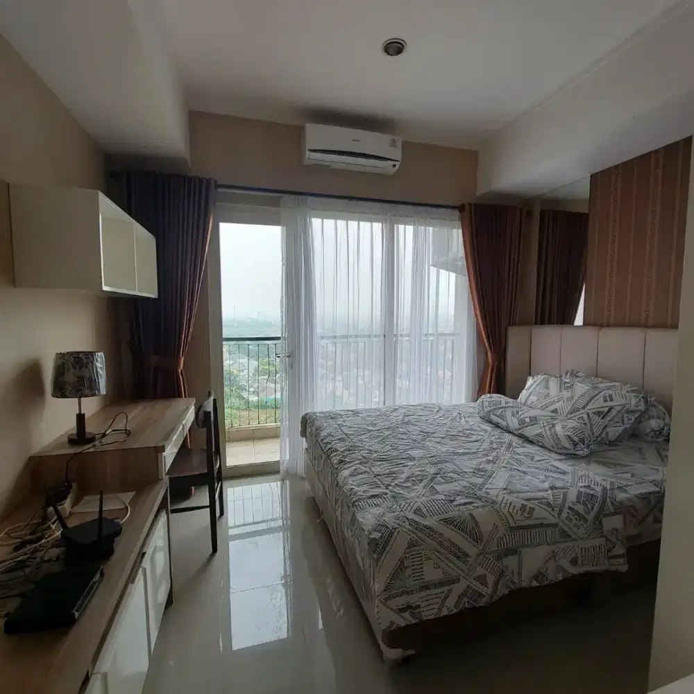 Apartemen 2 kamar luas 75 m persegi disewakan bagus di lippo cikarang