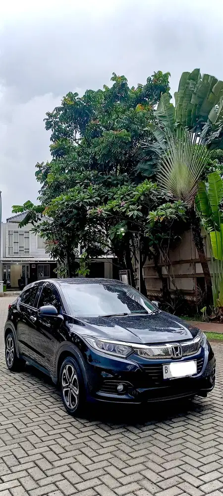 HONDA HRV E FACELIFT LOW KILOMETER SIAP PAKAI MURAH