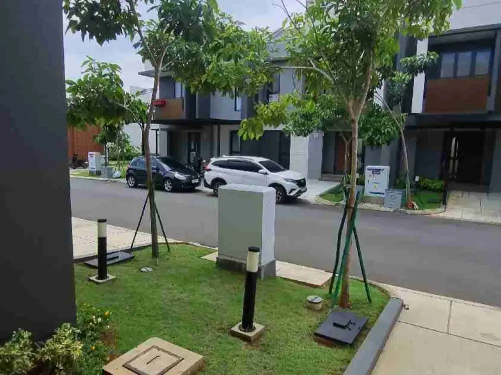Rumah 2LT Bebas Banjir di Summarecon Crown Gading Bekasi