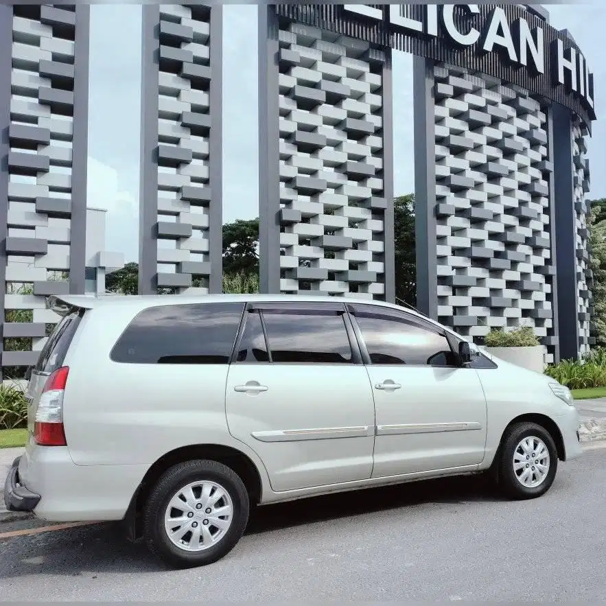 Toyota Kijang Innova G BSN MT 2012