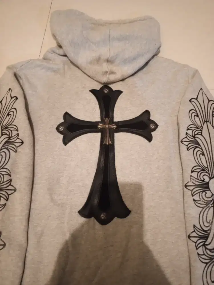 jaket salib besi unik