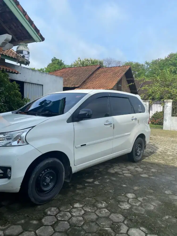 Daihatsu xenia type x Manual