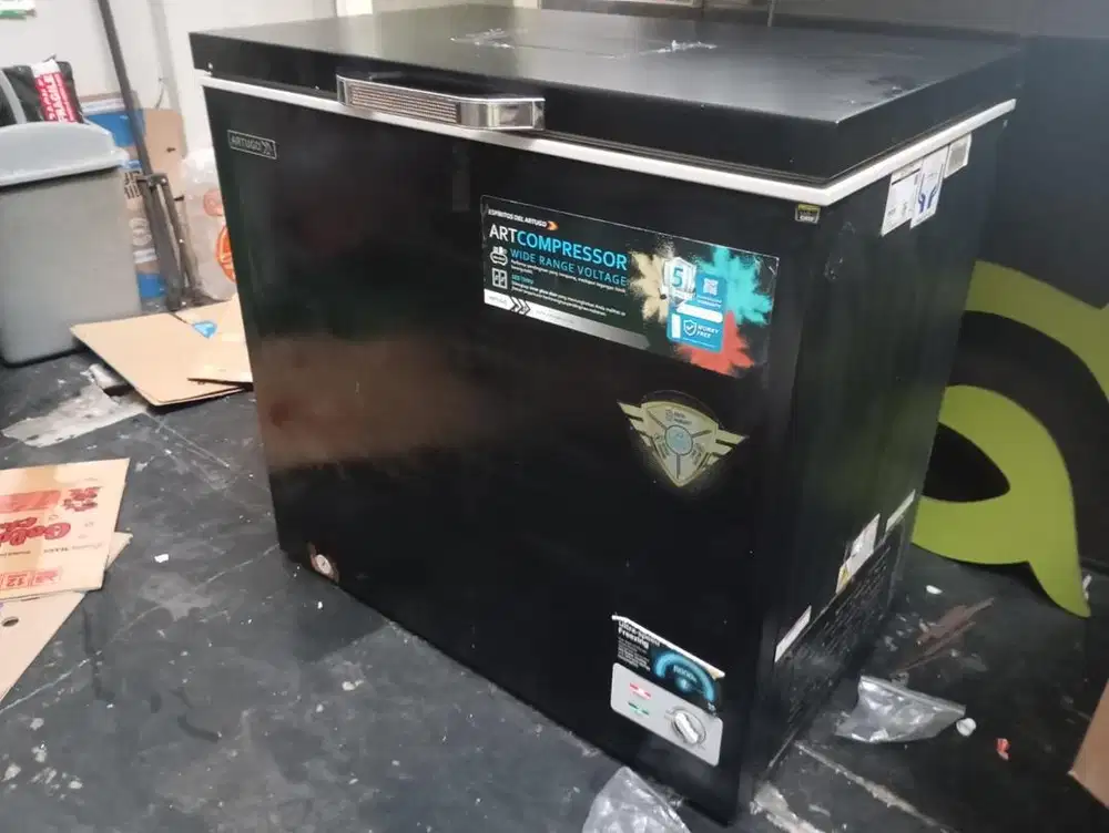 Jual freezer dan kulkas second buat usaha kafe restoran dan rumah