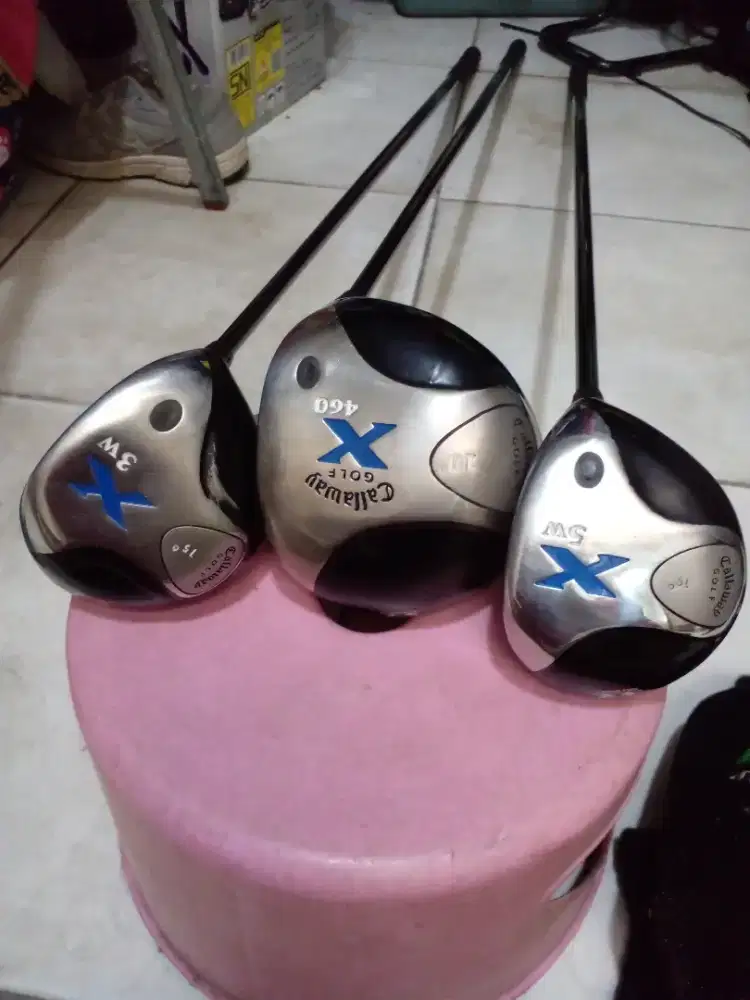 Jual stikgolf ada 3batang masih mulus2 lokasi Kemang Jaksel