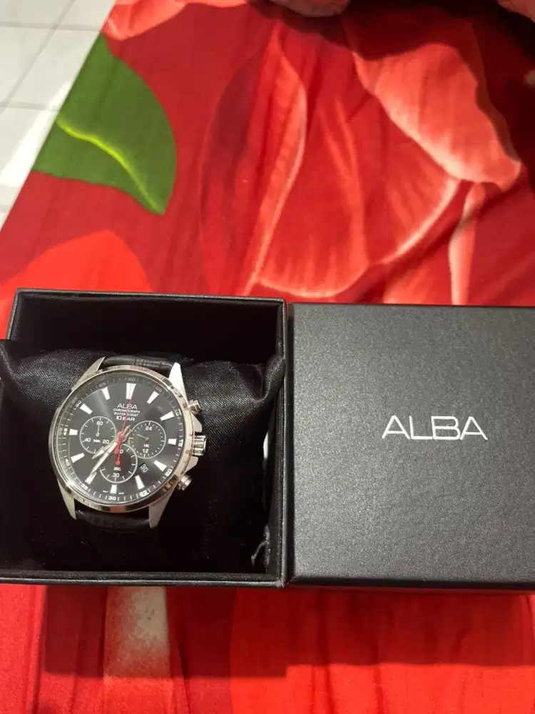 Jam tangan Alba