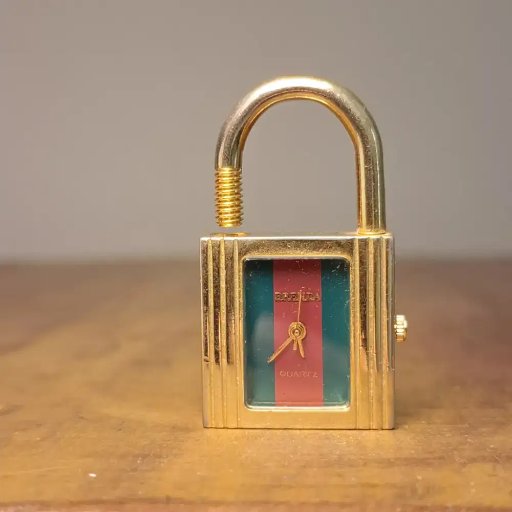 Jam Gembok Mini Antik Vintage Jadul Rare Item Langka Klasik Brenda