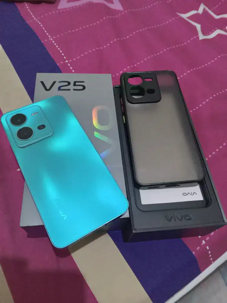 Vivo V25 5G 8+8/256Gb Aquamarrin Blue