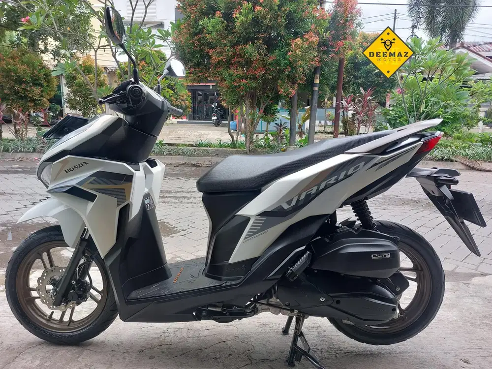 (DP 800)‼️ Plat B TangSel Vario 125 CBS ISS Keyless Putih 2023