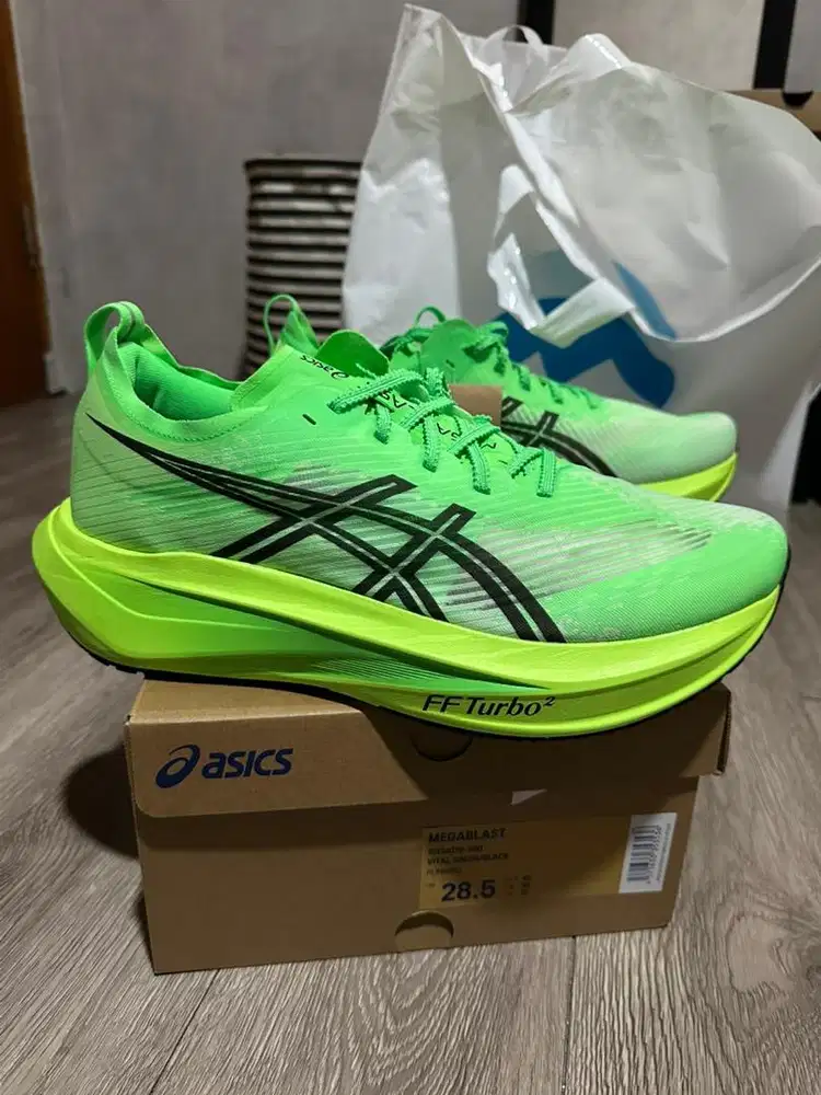 Asics Megablast Ekiden Size 45 Brand New With Box
