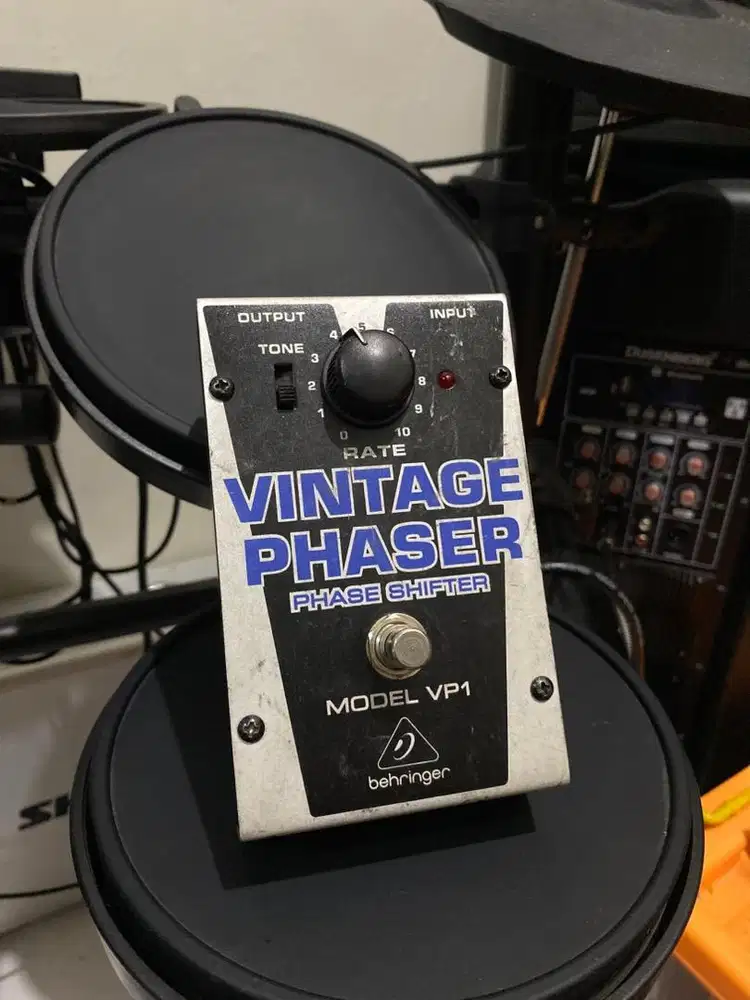 Efek gitar Behringer Vintage Phaser