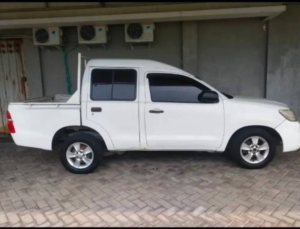 Toyota Hilux double cabin diesel 2013