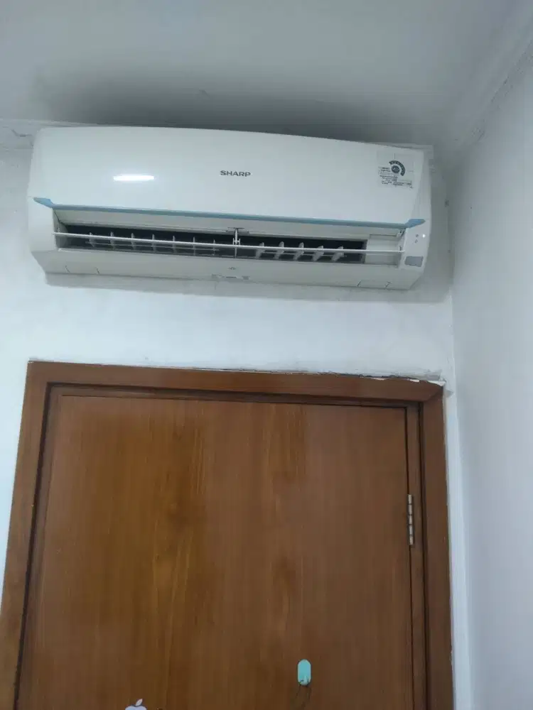 Dijual AC 1/2 PK MERK SHARP