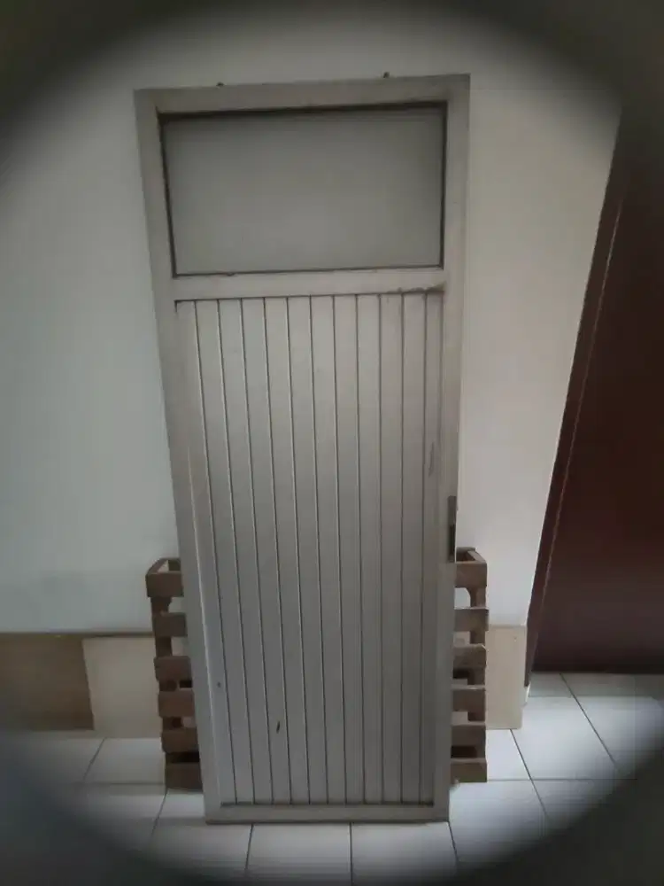 Pintu aluminium geser