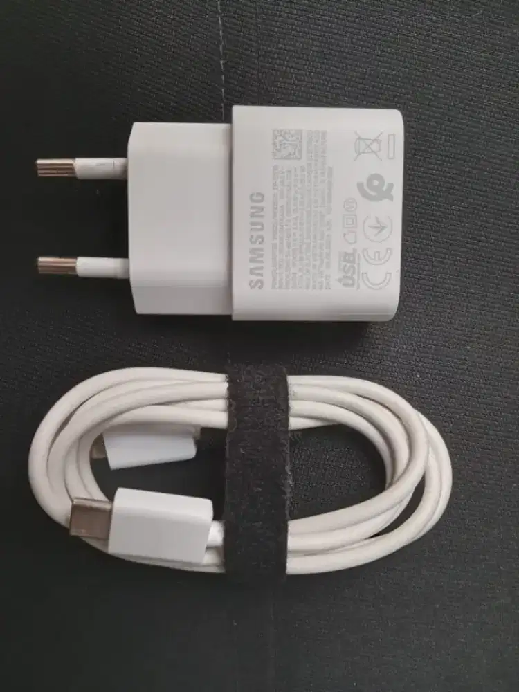 Charger Samsung A06 original Bawaan