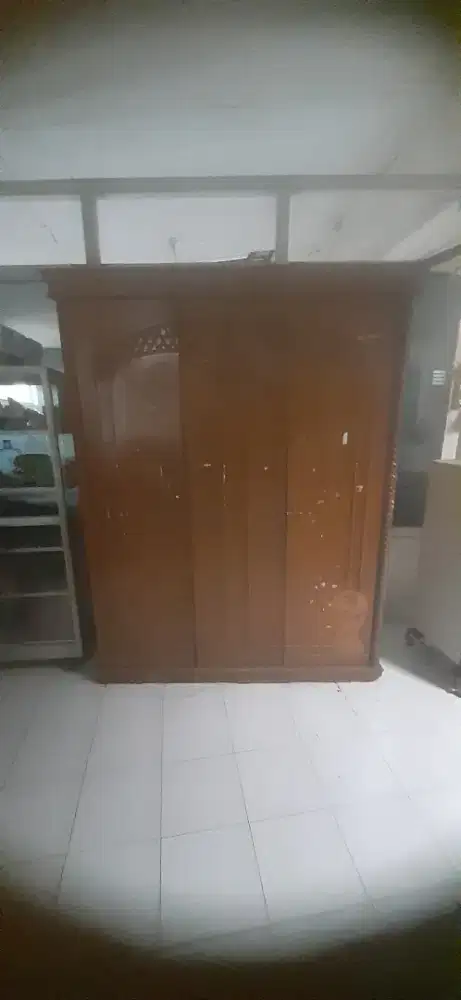 Dijual 1 unit lemari