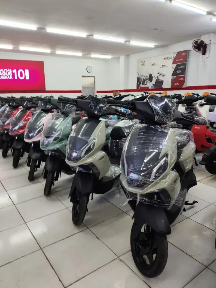 PROMO AWAL TAHUN! SEPEDA LISTRIK UWINFLY D66A, SMART APP, JARAK 42KM!