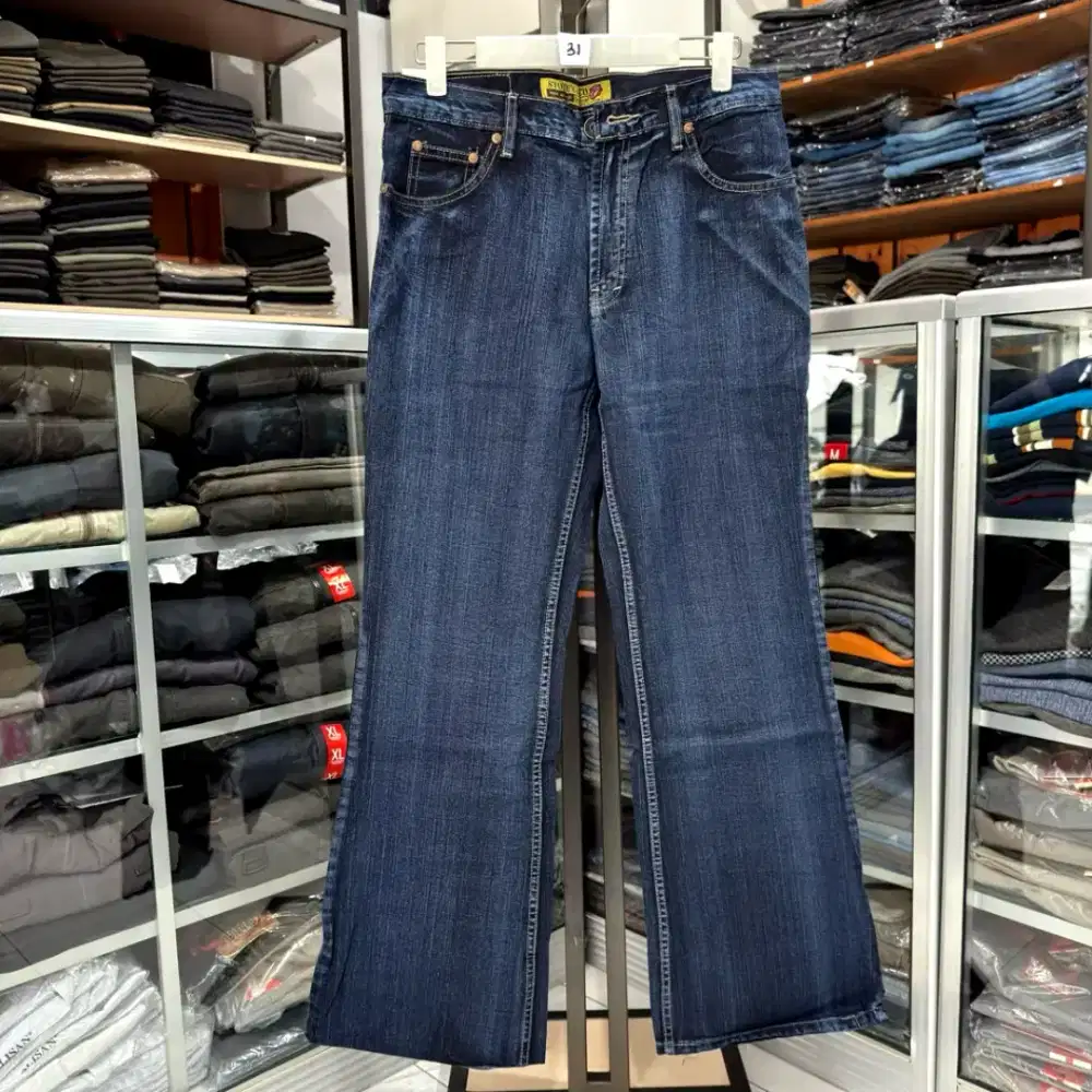 Celana levi's merk stone & co.