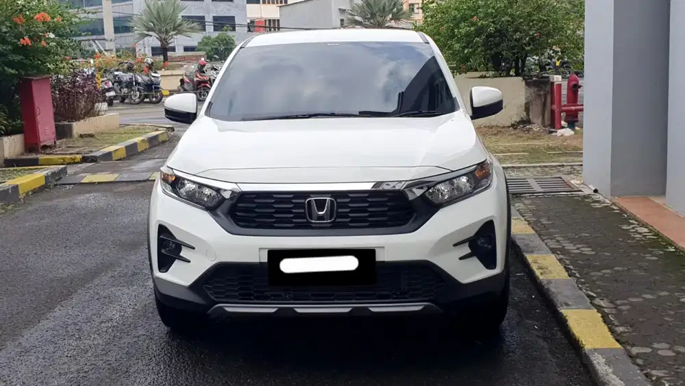Km 1rb honda wrv e matic 2025 putih siap pakai
