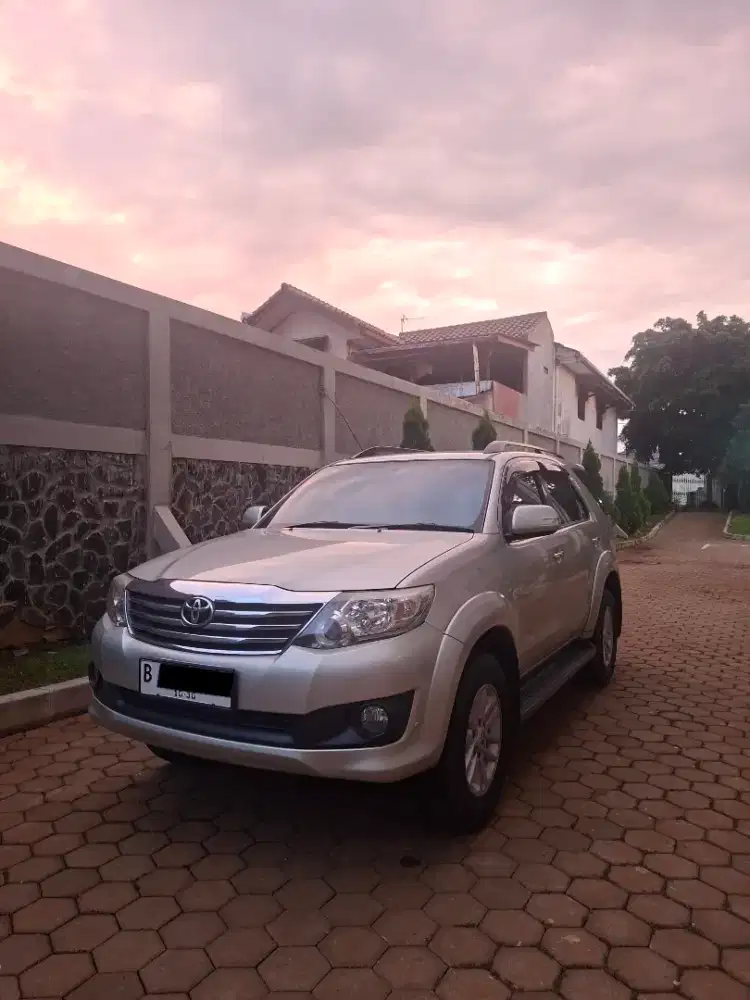 (Harga Cash) Fortuner 2.7 G Lux AT 2012 Silver