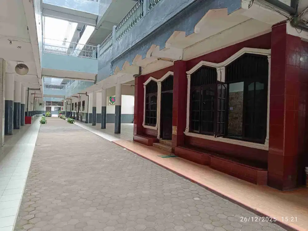 Dijual cepat tanah dan bangunan  sekolah (sedang beroperasi)
jl. sm raja. (dkt simp.pelangi