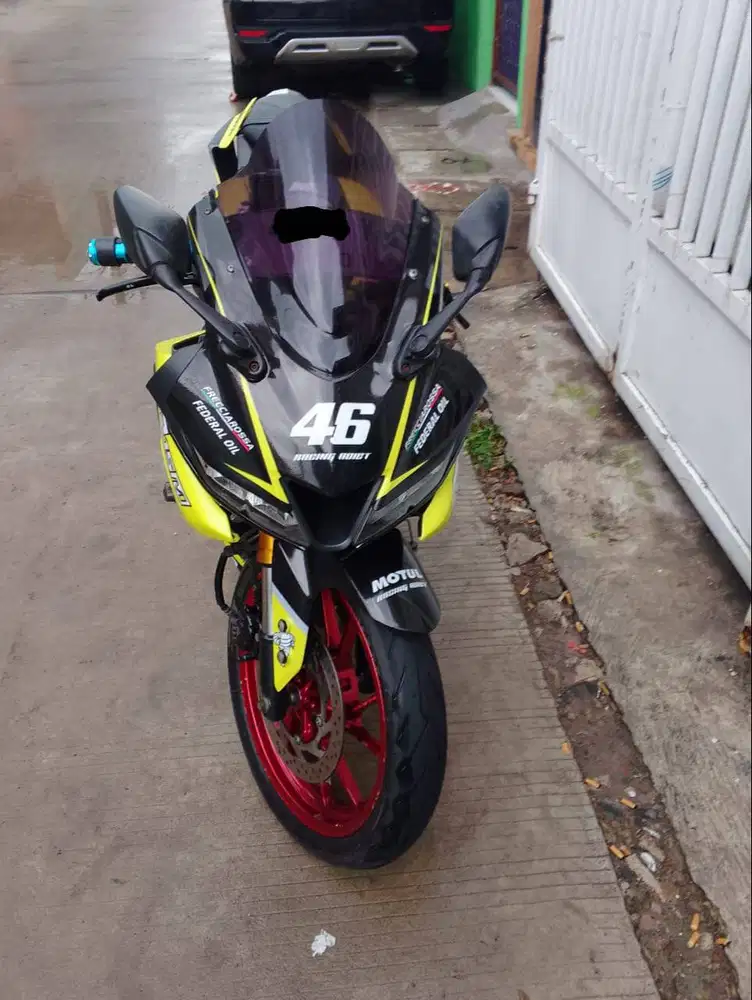 Dijual Motor Yamaha R15 M/T 2018