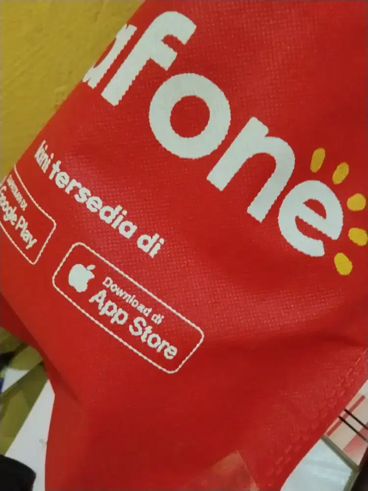 Redmi 15    8/128  7000mah