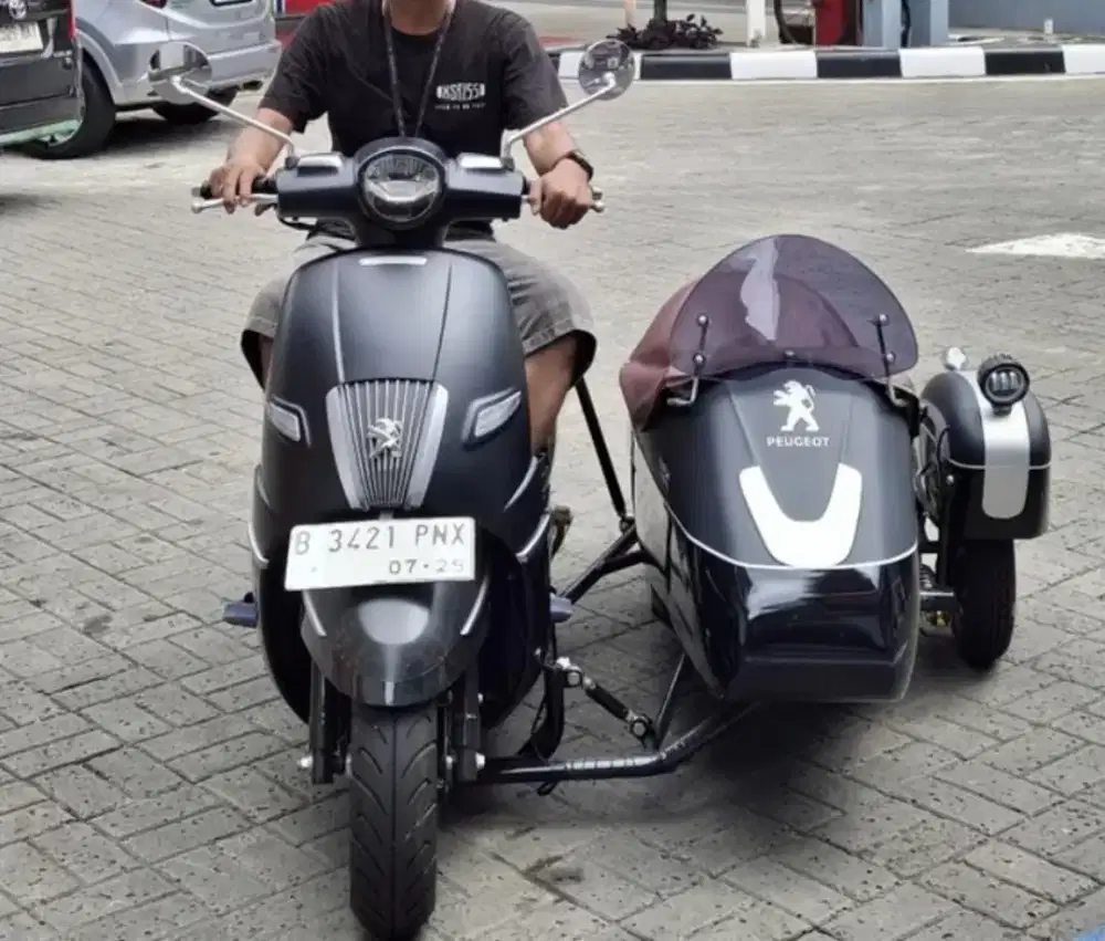 Peugeot Django 2022 with Sespan not scomadi gtv gts 300