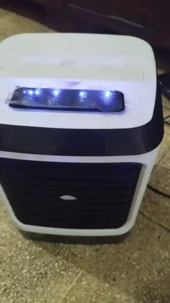 Mini cooler AC portabel