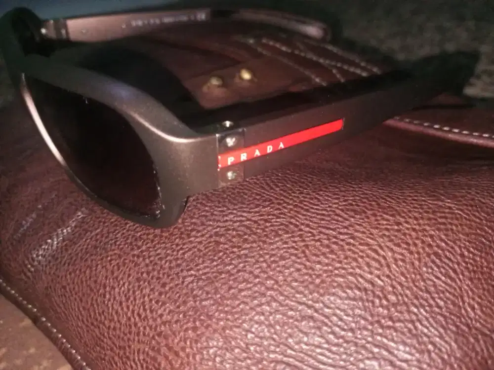 Kacamata Prada original