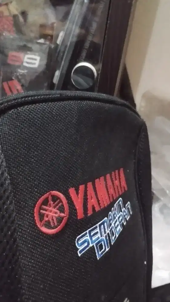 Uniqlo tas ransel yamaha