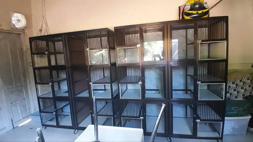 KANDANG KUCING (kondisi second) BESAR SIAP HUNI!