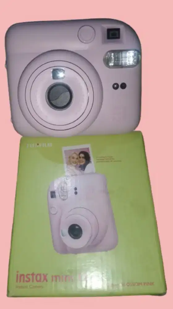 Kamera Instax mini 12