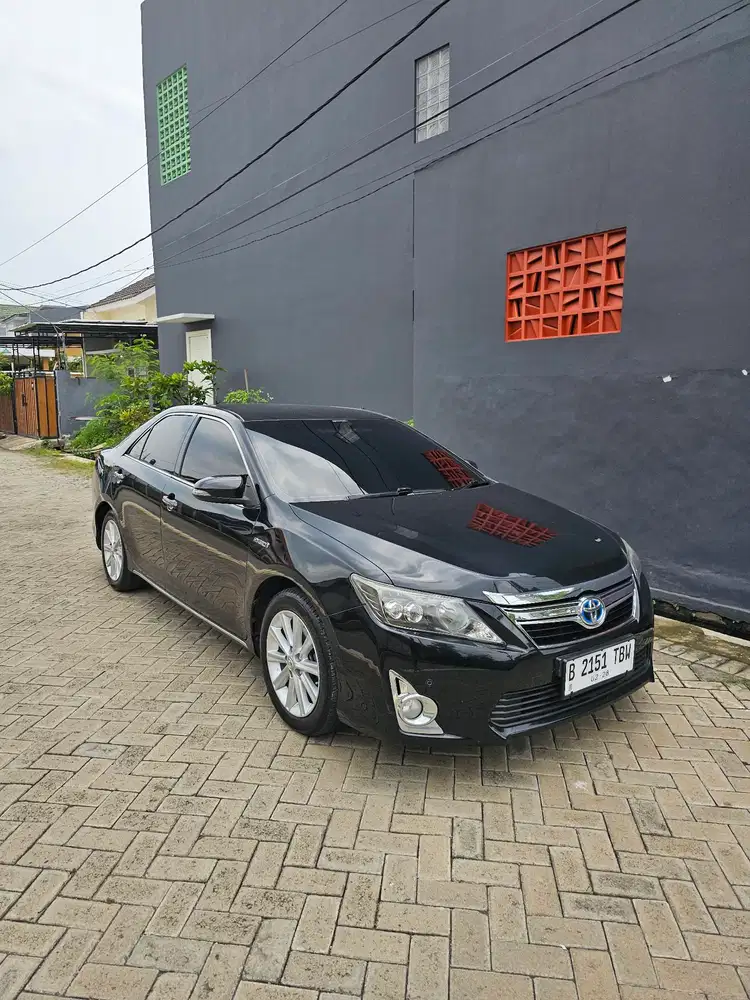 Toyota Camry Hybrid 2012 Istimewa