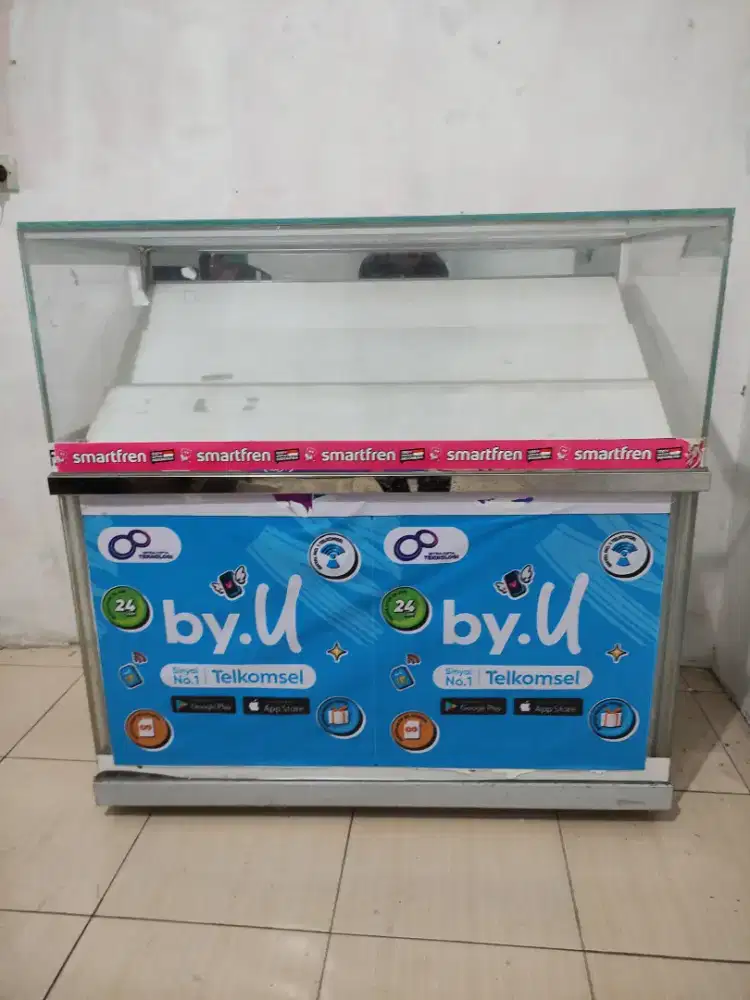 Etalase konter HP 2 biji