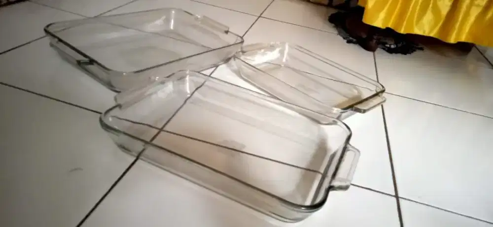 Prasmanan merek pirex 2 set ( 6 pcs )