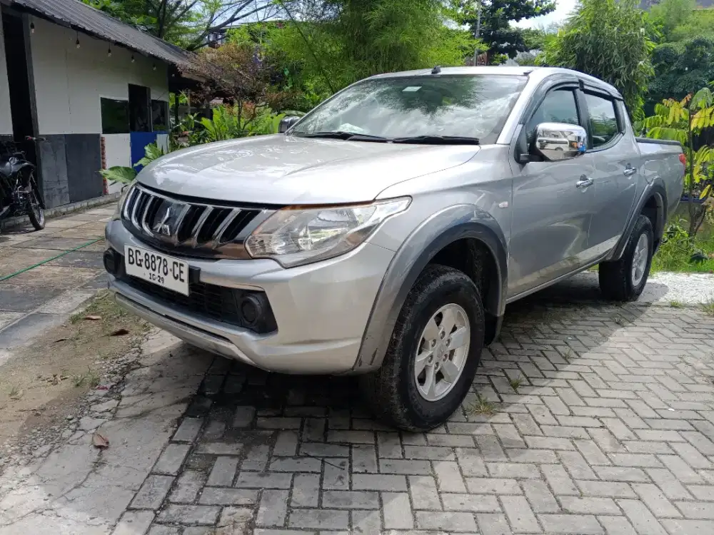 Mitsubishi Triton GLS 4x4 DC 2,5 Manual Turbo Diesel 2019