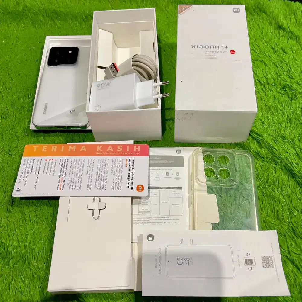 Xiaomi 14 ram 12 / 256 resmi fullset garansi snap 8 gen 3