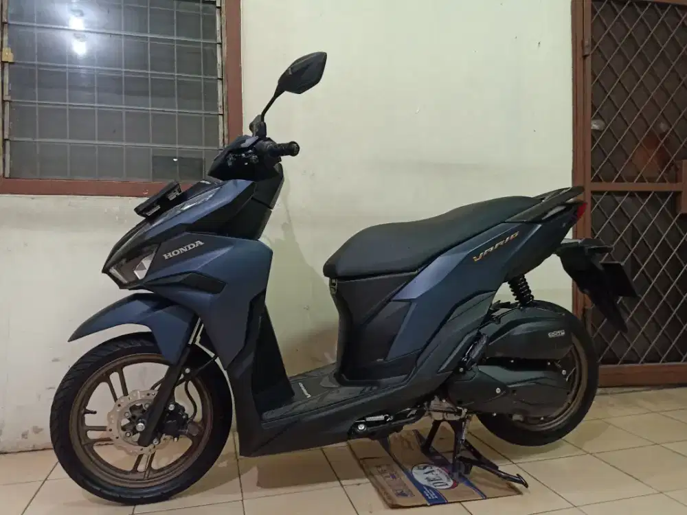 Honda VARIO 125 KEYLESS CBS ISS 2024 / 2025 BL 10( ISTIMEWA / GRESS)