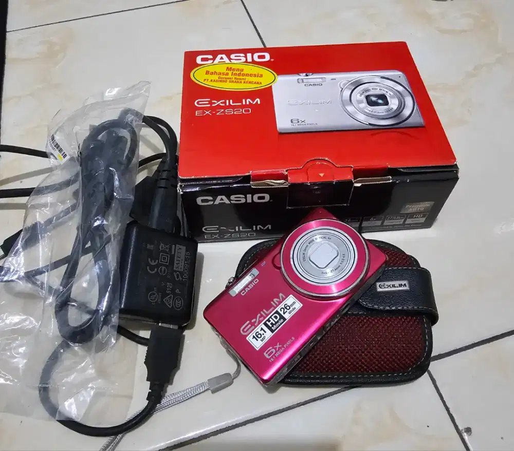 Digicam Casio Exilim ZS20