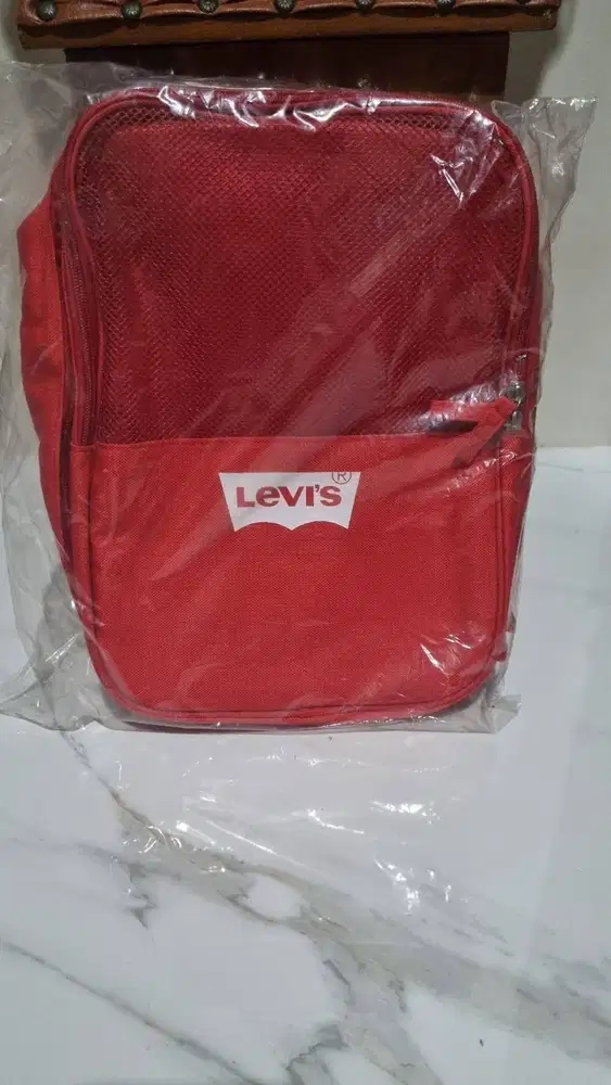 Tas Sepatu Levis