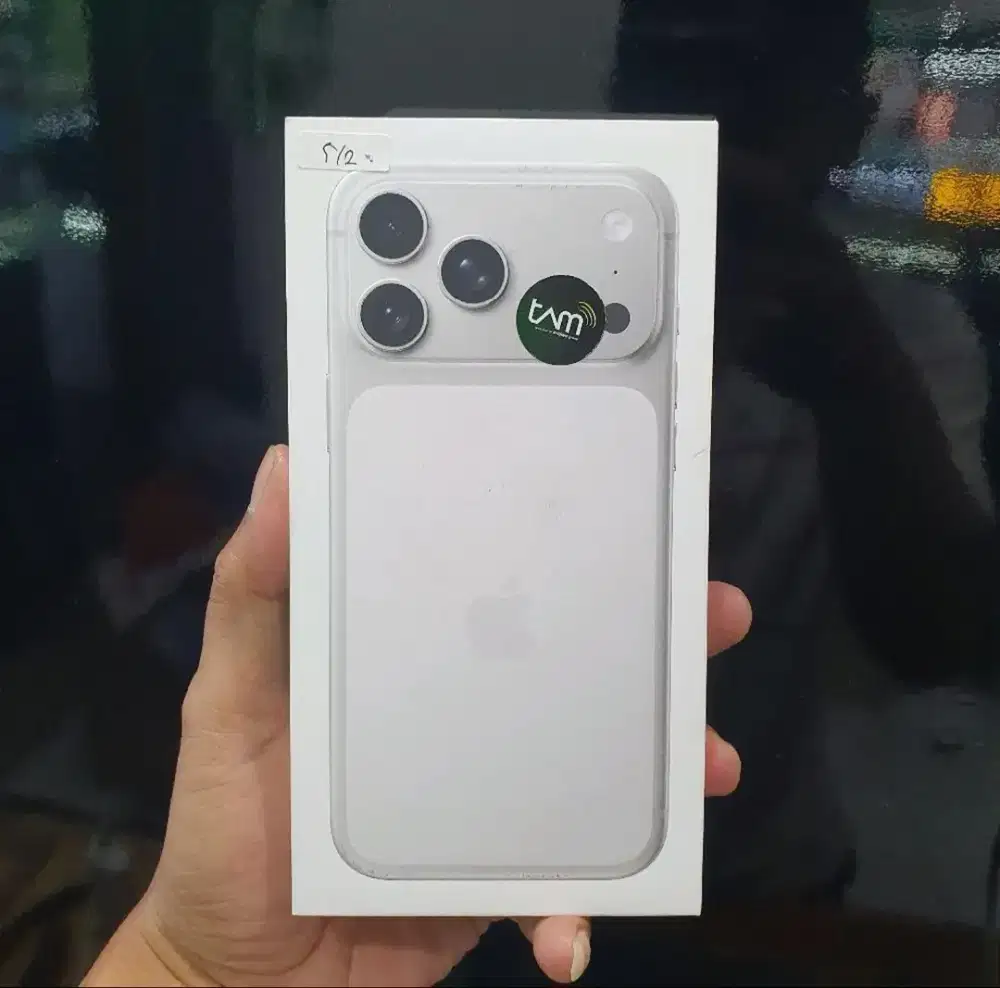 iPhone 17 Pro Max 512GB iBox Baru masih segel warna silver