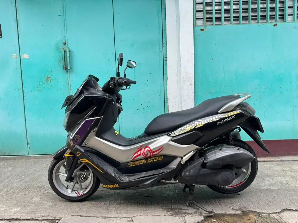 Yamaha Nmax thun 2016 pajak panjang mesin halus jozz siap gas gan.