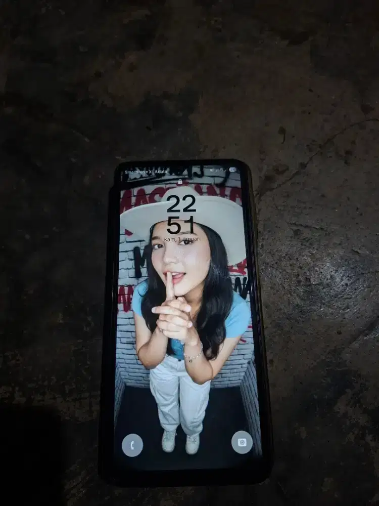 Jual hp bagus masih 2 minggu pemakaian