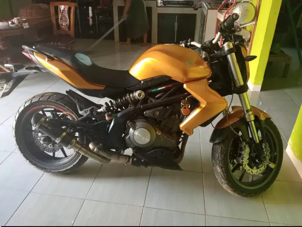 Benelli tnt 250 (2 silinder)