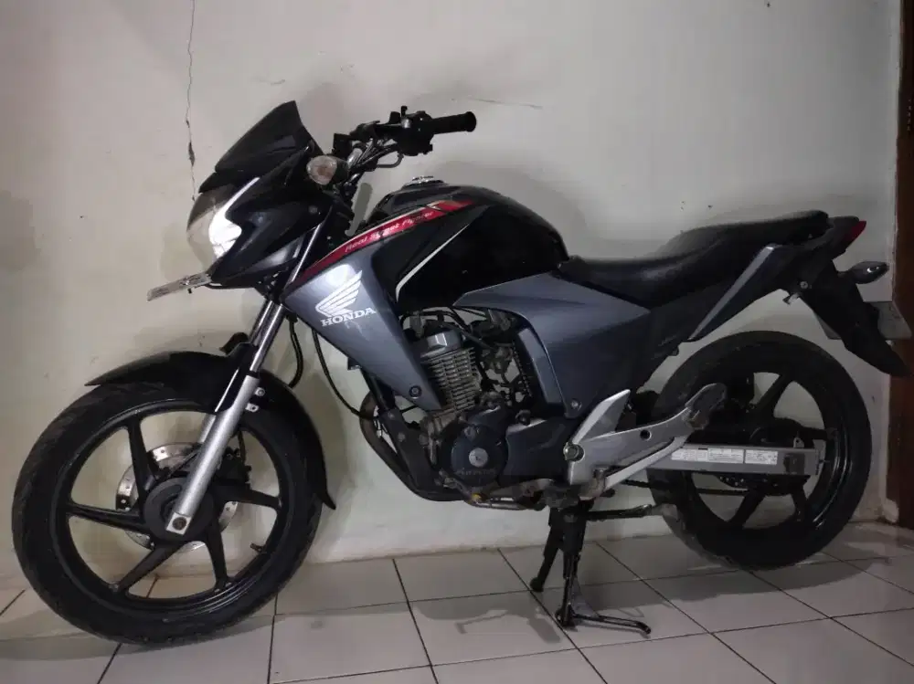 Di jual megapro mono 2011.

Ss lengkap pajak panjang baru