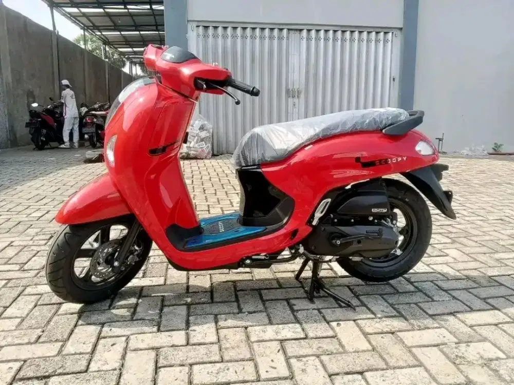 HONDA SCOOPY FASHION RED