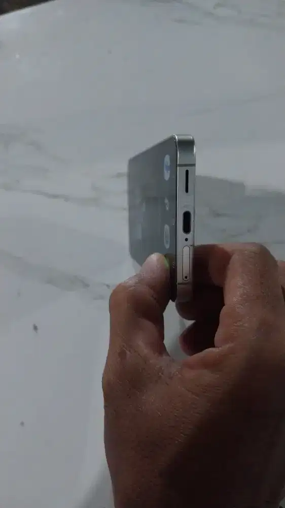 Di Jual  HP SAMSUNG S 24 FE